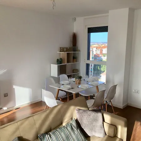 Apartment Oupen De Dor- San Lazaro. Puente De De Piedra. El Pilar